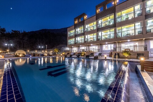 아리아 펜션 리조트