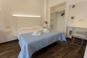 1 quarto, acesso à internet, roupa de cama