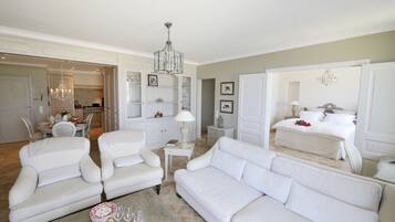 TV, fireplace, DVD player, video library