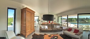 Smart TV, DVD player, foosball, table tennis - Le mas du Sécheron 4 bedrooms 4 bathrooms Heated swimming pool 17m Full air-conditioning (Cairanne)