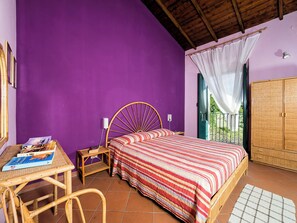 4 chambres, fer et planche à repasser, Wi-Fi, draps fournis