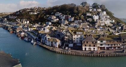 Bel appartement dans le quartier West Looe Avec spectaculaires de mer et vues sur le port