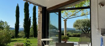 In a very huge Provencal landscape, you will hear silence and cicadas