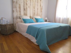 3 soverom, strykejern/-brett, wi-fi og sengetøy