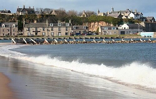 Modern Sea View Apartment With Stunning Sea Views Over The Moray Firth
