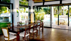 Dining - Villa Athina (douneika)