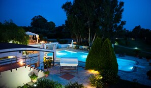 Outdoor pool - Villa Athina (douneika)