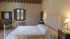 5 chambres, bureau, fer et planche Ă repasser, Wi-Fi gratuit