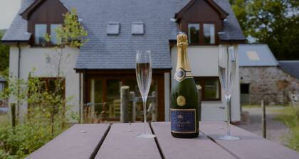 Shepherds Rest self catering sleeps 6, pets welcome.