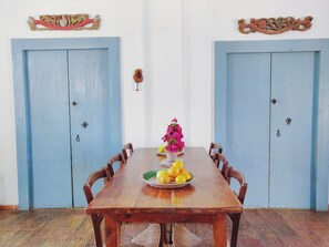 Dining - An Authentic Mediterranean Villa 300mt from the beach (Lido di Noto)