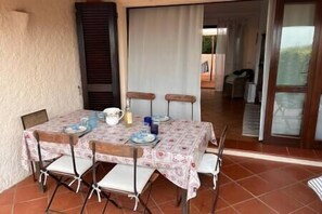 Outdoor dining - Porto Rafael, wonderful villa 3 rooms e 3 bathroom (Punta Sardegna)
