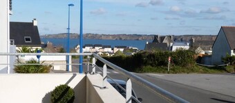 Appt sea view, in CAMARET/MER, 5 mn from shops, beach, restaurants