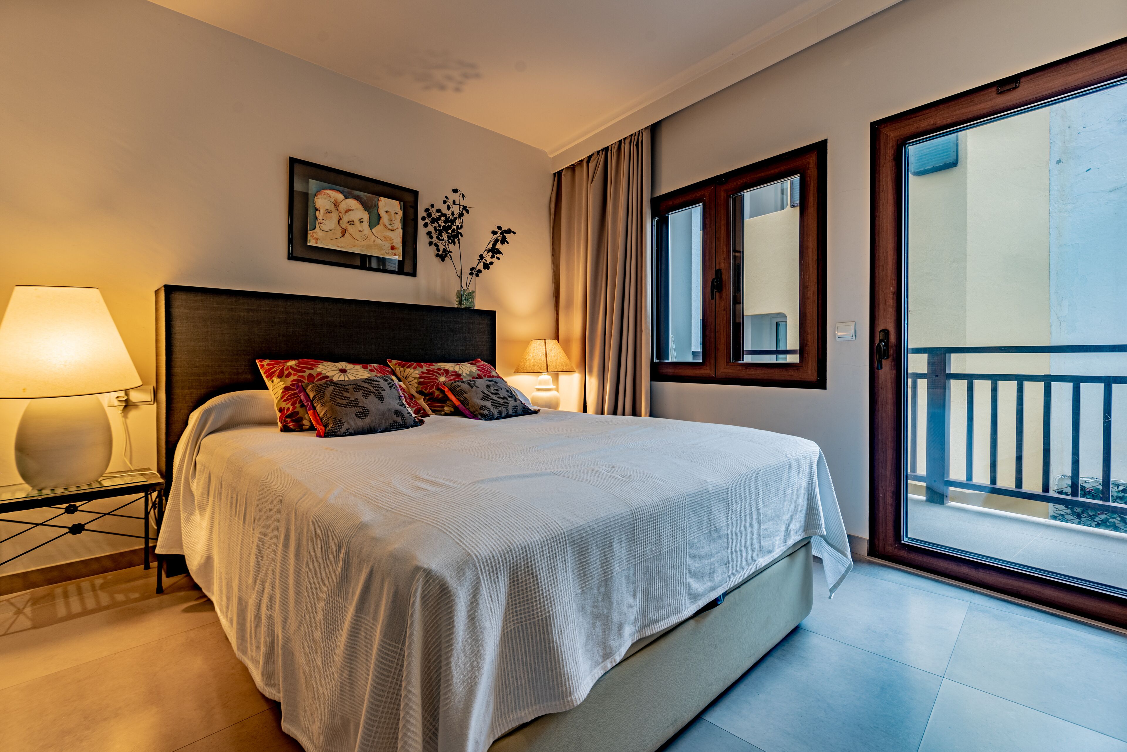 3 多间卧室、客房内保险箱、熨斗/熨衣板、旅行婴儿床