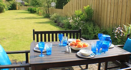 Mona's Cottage - Brand New Luxury Ferienhaus ideal für Paare und Familien