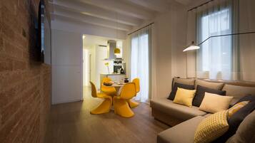 Smart TV, video library