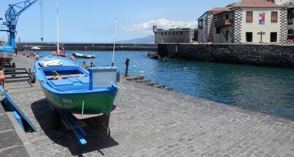 THE BALCONY OF THE MARINA | IN THE CENTER | WI-FI | SMART TV