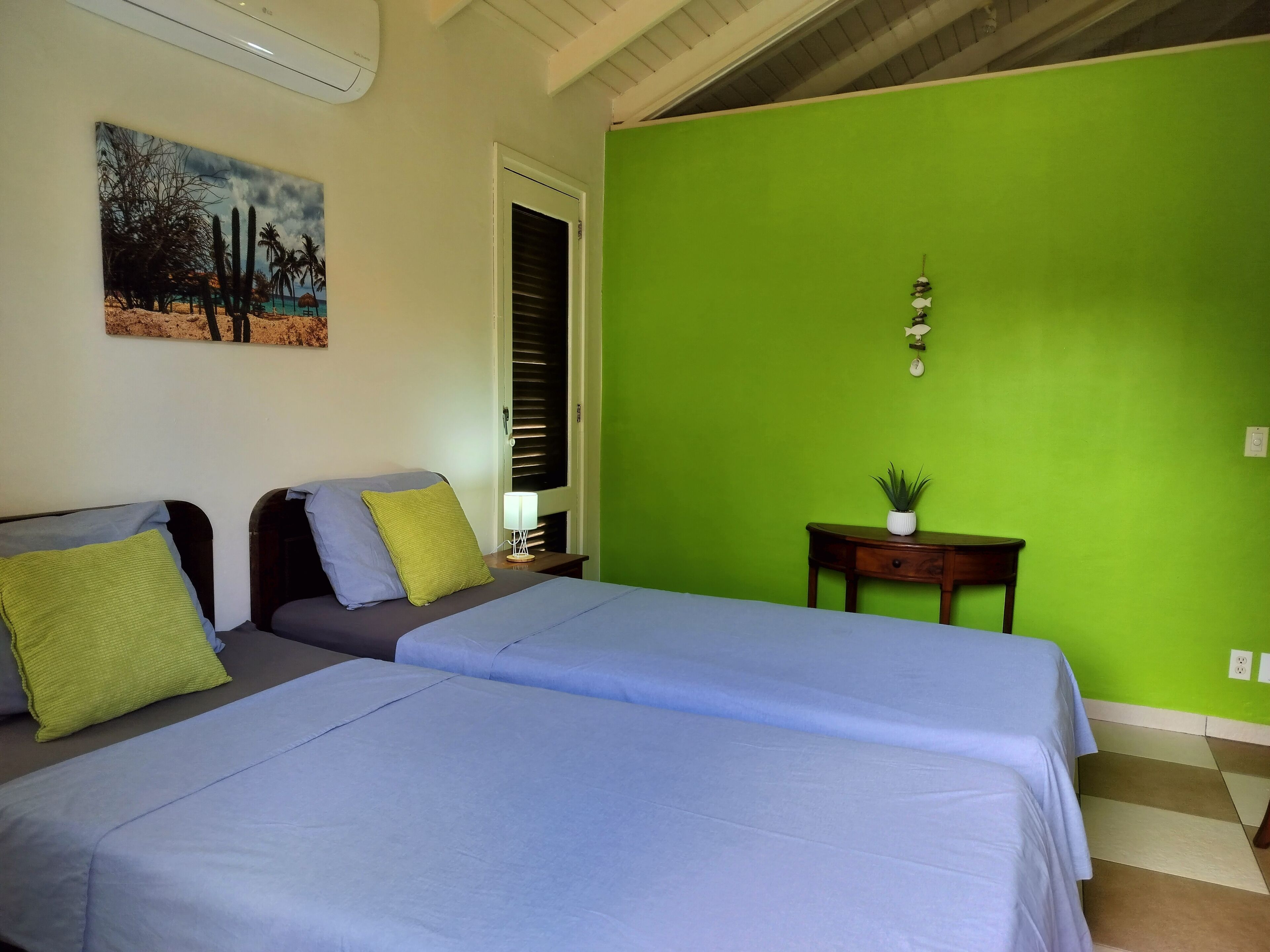 3 Schlafzimmer, Zimmersafe, Bügeleisen/Bügelbrett, Reisekinderbett