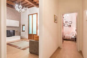 2 Schlafzimmer, Bügeleisen/Bügelbrett, Reisekinderbett, kostenloses WLAN