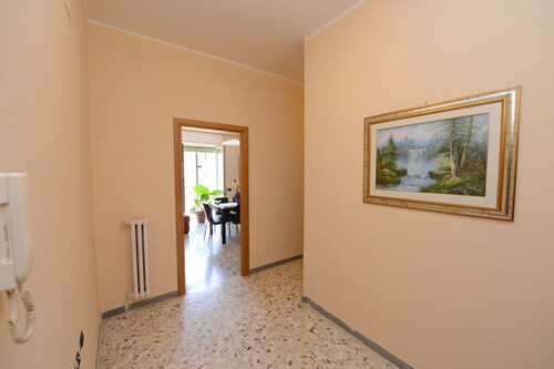 Cosy apartment, near Metro A, S. Pietro and the downtown