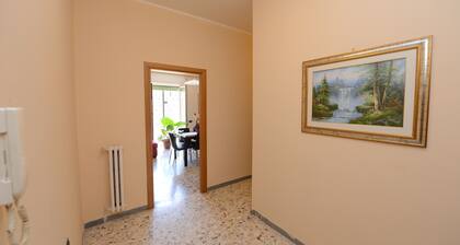 Cosy apartment, near Metro A, S. Pietro and the downtown