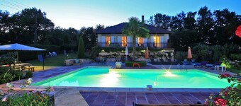 Quiet country house with extensive view, 3,5km  from medieval town, private pool