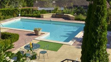 Piscine extérieure