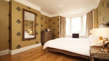 7 bedrooms, iron/ironing board, travel crib, WiFi