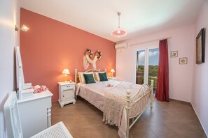 2 Schlafzimmer, Bügeleisen/Bügelbrett, Reisekinderbett, kostenloses WLAN