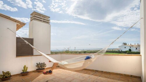 House in natural park 100m from the beach, with garden and pool, WIFI Tranquility