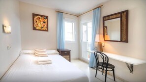 3 bedrooms, iron/ironing board, travel crib, free WiFi