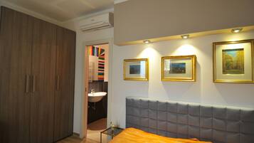 2 camere, una scrivania, ferro/asse da stiro, Wi-Fi gratuito