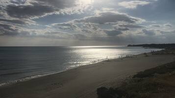 In Strandnähe, Liegestühle