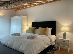 3 habitaciones, tabla de planchar con plancha y wifi gratis