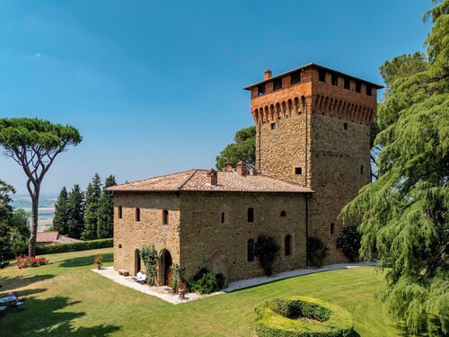 Torre di Paciano 10+2, Emma Villas