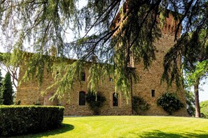 Exterior - Torre di Paciano 10+2, Emma Villas (Paciano)