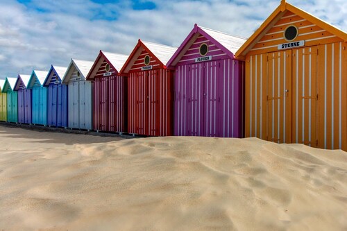  Fabulous countryside location near many beautiful beaches. 5 bedrooms.