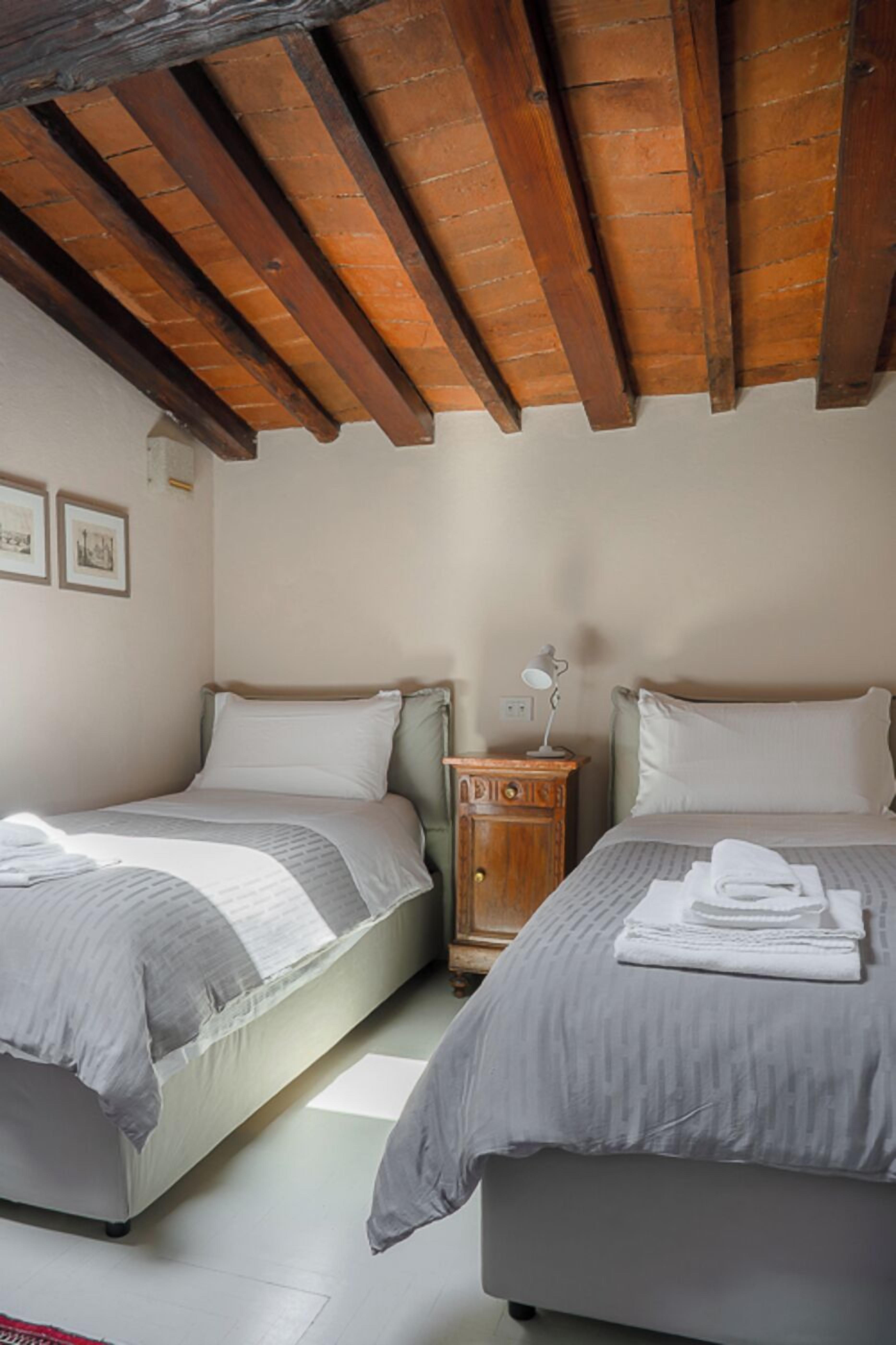 4 chambres, bureau, fer et planche à repasser, Wi-Fi gratuit