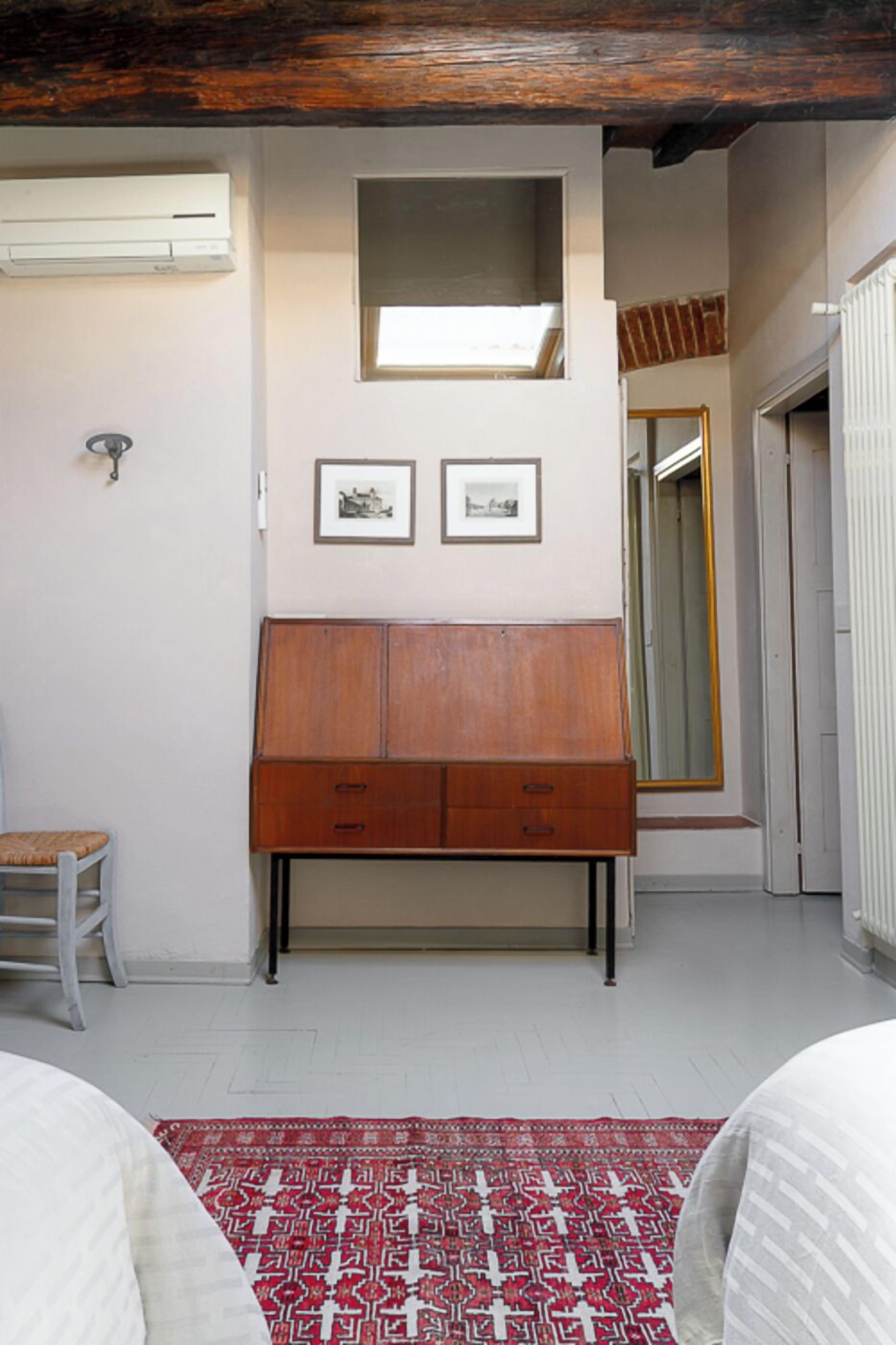 4 chambres, bureau, fer et planche à repasser, Wi-Fi gratuit