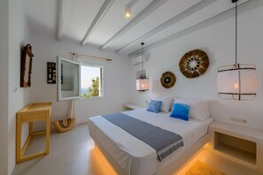 Villa, 4 Bedrooms, Sea View | 4 bedrooms, iron/ironing board, free cribs/infant beds, free WiFi - Venti Villa Naxos (Naxos)