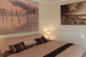 2 bedrooms, iron/ironing board, free WiFi, bed sheets