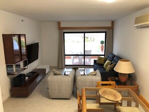 Smart TV, stereo - T1 Duplex in Victory Village - Quinta do Lago (Almancil - ALGARVE)