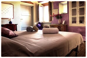 3 soverom, skrivebord, strykejern/-brett og wi-fi (inkludert)