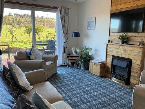 Heron Lodge, edge of Mabie Forest with breathtaking surrounding views Sleeps 4 .