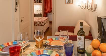 Your quiet and romantic apartment In the magic of the historic center.