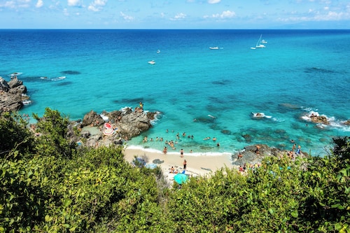 ClickSardegna Villa Flavia with seafront terrace in the Porto Conte Nature Park