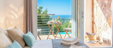 5 chambres, fer et planche à repasser, lit parapluie, Wi-Fi