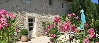 Maison de charme XVIIĂš siĂšcle au cĆur des vignes dans un lieu historique