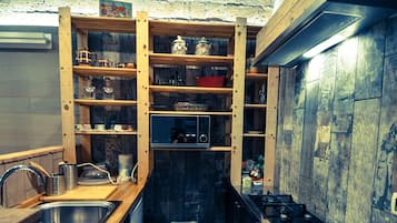 冰箱、微波炉、炉灶、茶具/咖啡用具