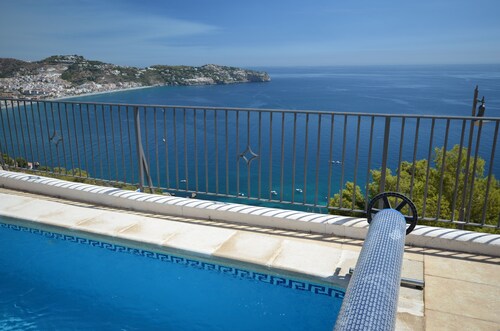 Mountainside Villa und Blick auf das Meer, ein Paradies auf Erden