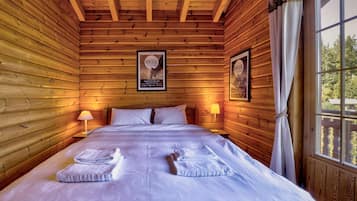 3 makuuhuonetta, silitysrauta/-lauta, Wi-Fi, vuodevaatteet